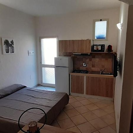 Casa Roberto Apartment อาร์ซาเคนา ภายนอก รูปภาพ