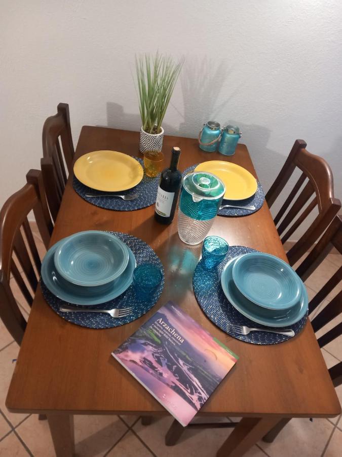 Casa Roberto Apartment อาร์ซาเคนา ภายนอก รูปภาพ