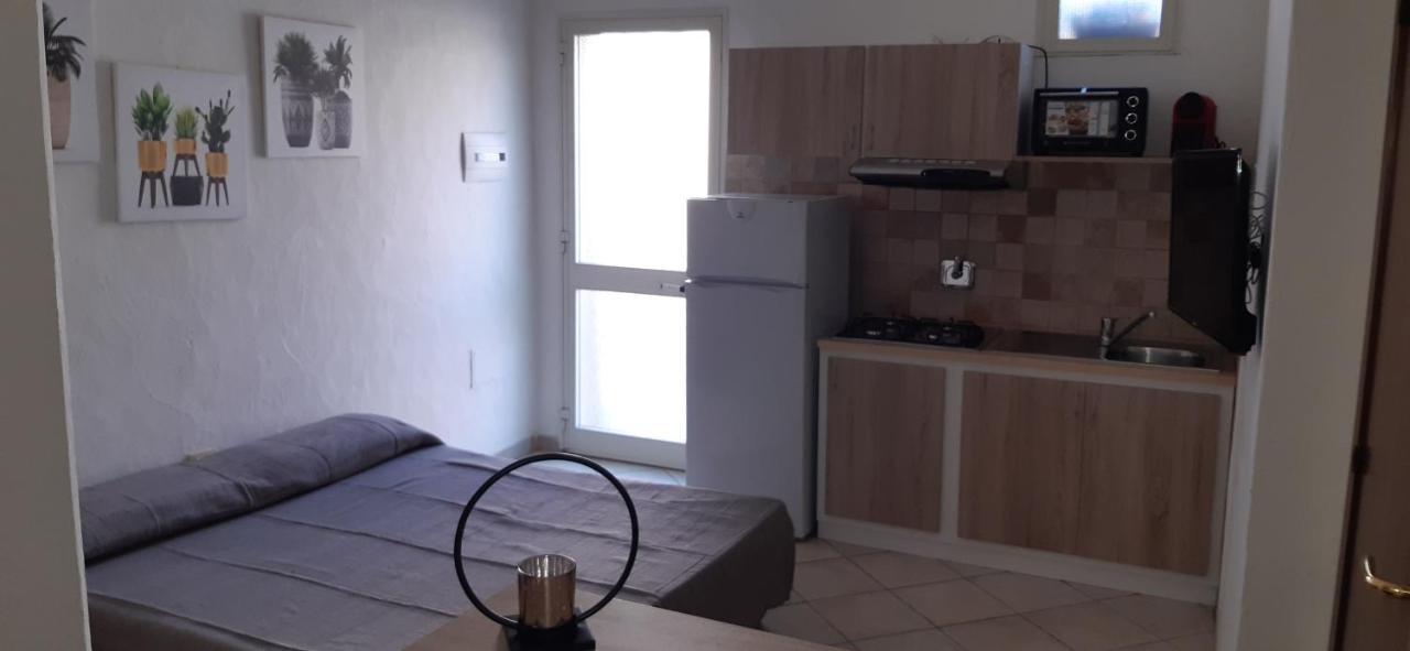 Casa Roberto Apartment อาร์ซาเคนา ภายนอก รูปภาพ